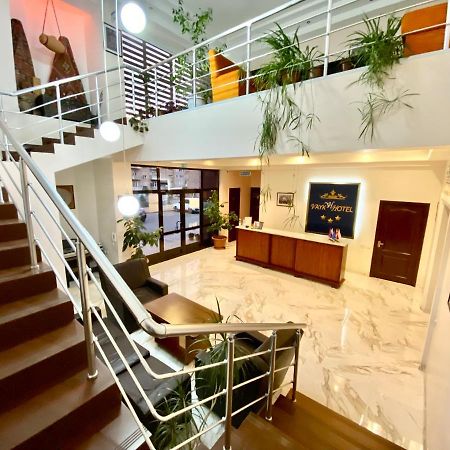 Vayk Hotel ภายนอก รูปภาพ