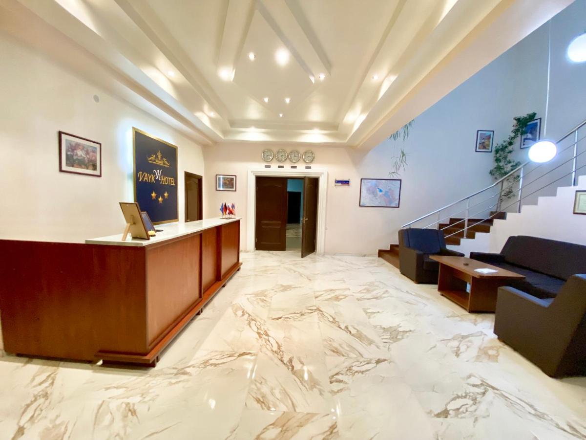Vayk Hotel ภายนอก รูปภาพ
