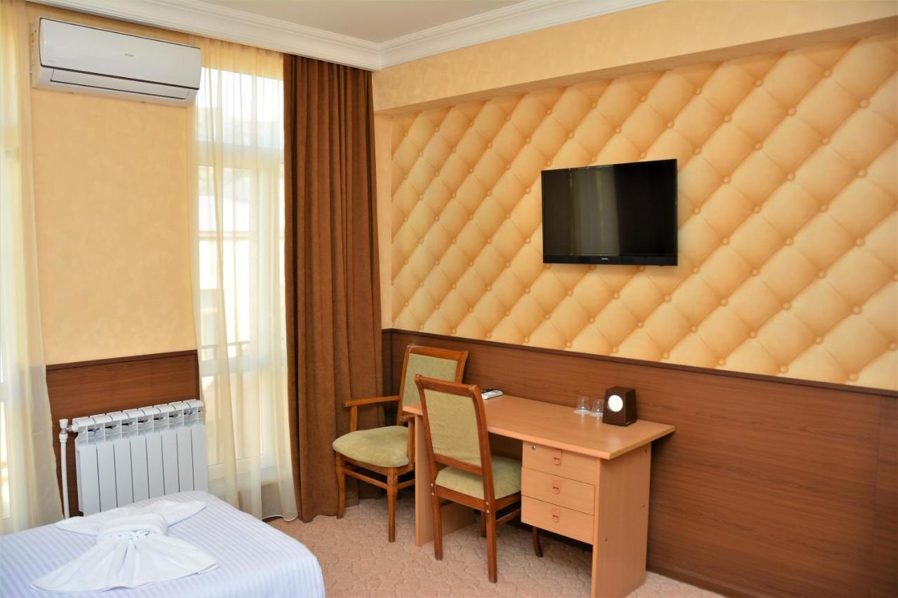 Vayk Hotel ภายนอก รูปภาพ