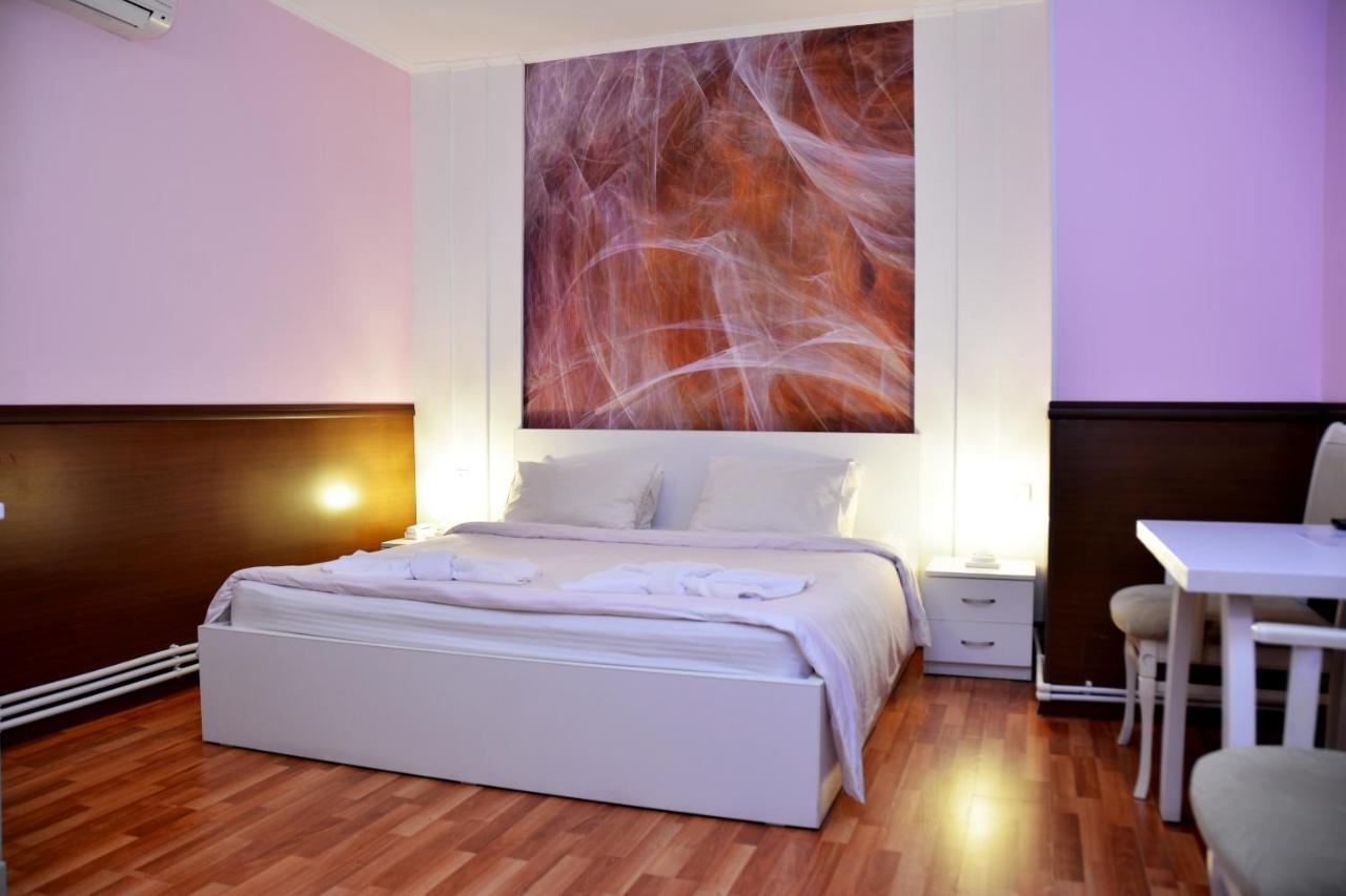 Vayk Hotel ภายนอก รูปภาพ