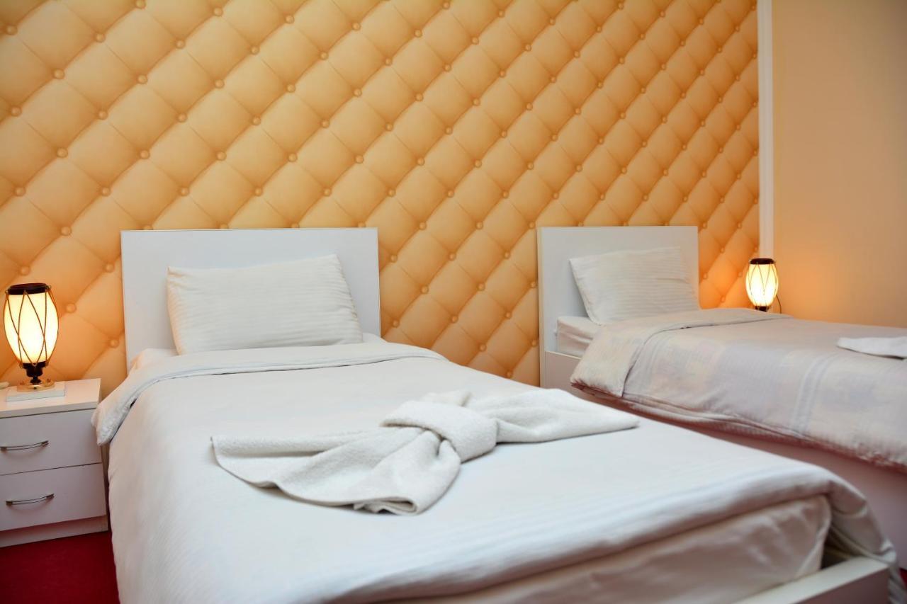 Vayk Hotel ภายนอก รูปภาพ