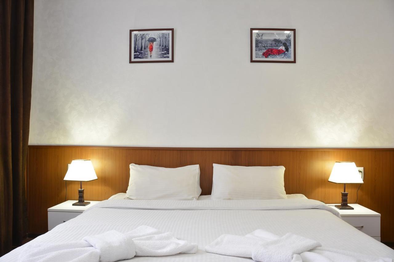 Vayk Hotel ภายนอก รูปภาพ